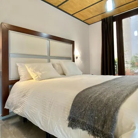Tr3 Aparcamiento Incluido Familias Loft Almirante Lägenhet