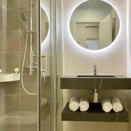 Tr3 Aparcamiento Incluido Familias Loft Almirante Apartment
